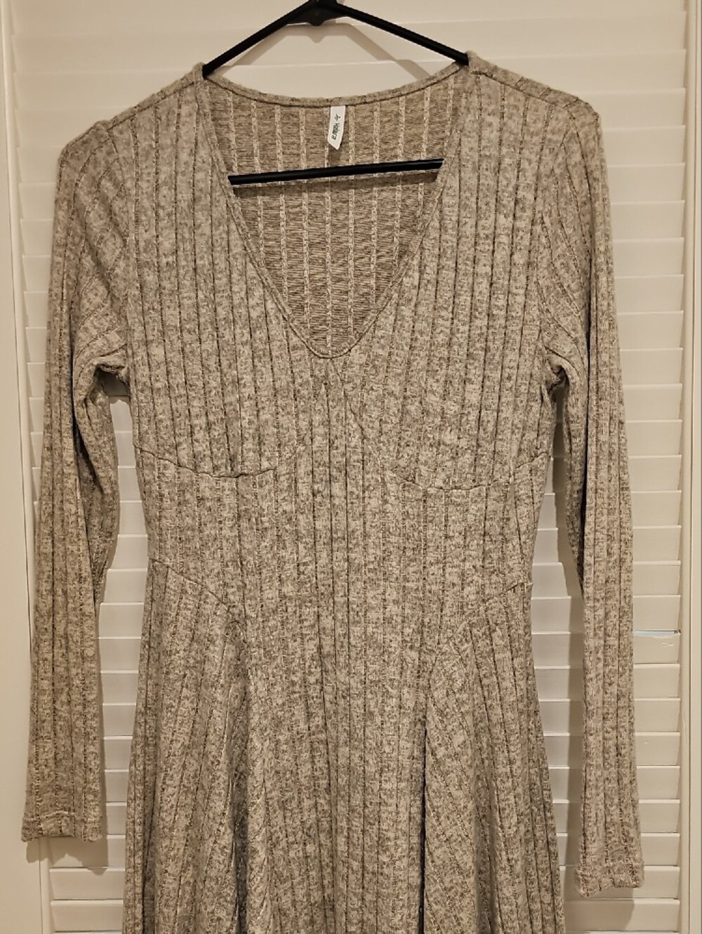 Long Sleeve V-Neck Ribbed Knit Dress - Warm Gray - Picture 4 of 7